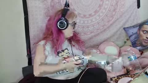 Veronica Lehane online show from December 2024 03:25:02 PM