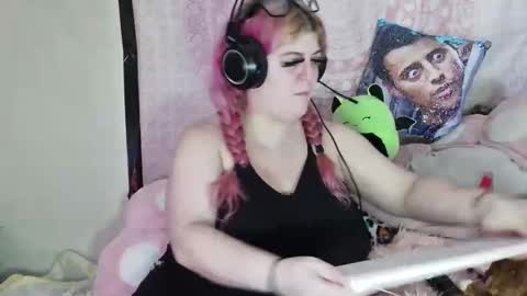 Veronica Lehane online show from January 2025 12:38:02 PM