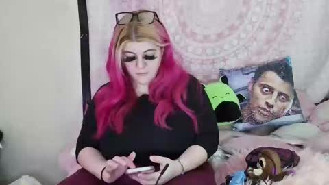 Veronica Lehane online show from January 2025 12:47:01 PM