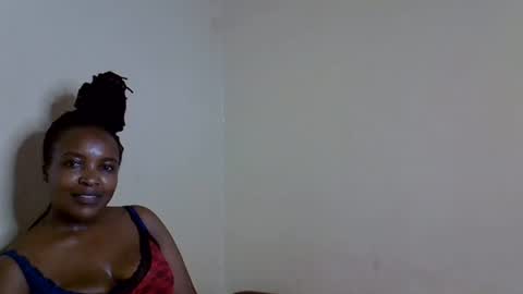 Snapshot of veesazii chatting on November 2025 09:13:02 PM veesazii online show from November 2025 09:13:02 PM