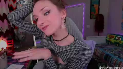 Snapshot of veeweatherbee chatting on April 2026 02:27:02 AM Violet Weatherbee online show from April 2026 02:27:02 AM