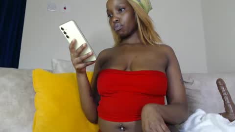 Snapshot of veey_dellah chatting on April 2026 03:39:02 PM veey online show from April 2026 03:39:02 PM