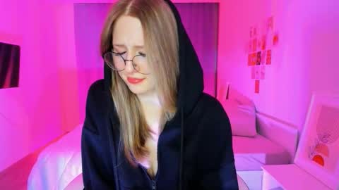 Emma online show from March 2026 03:45:02 AM