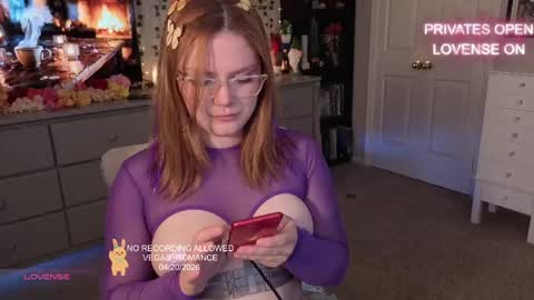 Snapshot of vegas_romance chatting on April 2026 03:35:02 AM vegas_romance online show from April 2026 03:35:02 AM