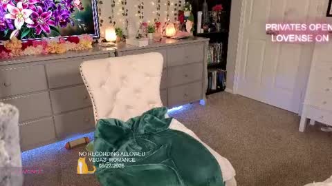 Snapshot of vegas_romance chatting on June 2026 02:28:01 AM vegas_romance online show from June 2026 02:28:01 AM