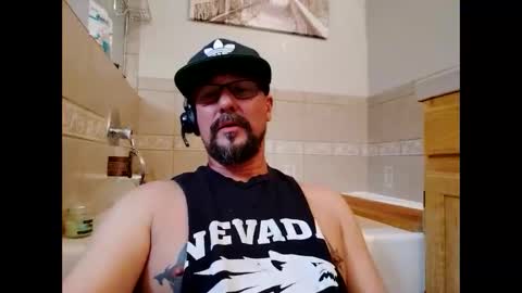 Snapshot of vegasdadbod chatting on January 2026 09:53:02 PM vegasdadbod online show from January 2026 09:53:02 PM