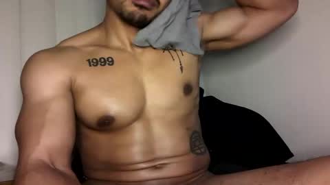 Vegas Love online show from December 2025 09:07:01 AM