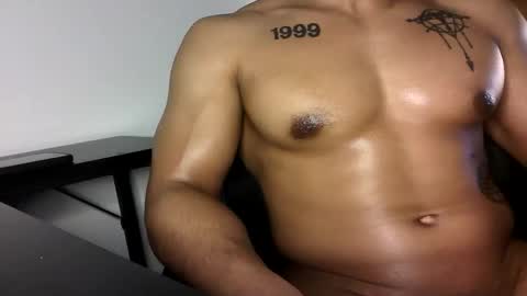 Snapshot of vegasluv702 chatting on May 2026 04:31:02 AM Vegas Love online show from May 2026 04:31:02 AM