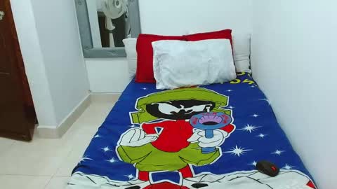 velk_hot1 online show from November 2025 11:33:02 AM