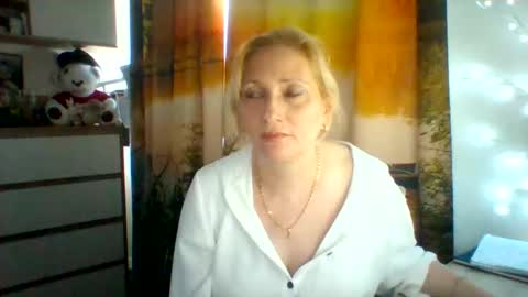 Snapshot of velka_raspberry chatting on May 2026 09:15:02 AM velka_raspberry online show from May 2026 09:15:02 AM