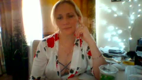 Snapshot of velka_raspberry chatting on June 2026 04:59:01 PM velka_raspberry online show from June 2026 04:59:01 PM