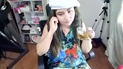 Im VelaI will be Christmas and New Year with my family December 22 to January 13 I will miss you guys. online show from February 2026 10:16:02 PM