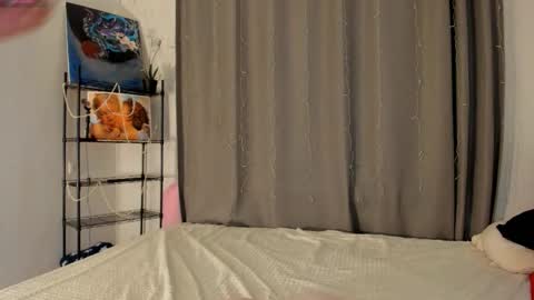 Snapshot of velourhint chatting on March 2026 03:29:01 PM meow online show from March 2026 03:29:01 PM