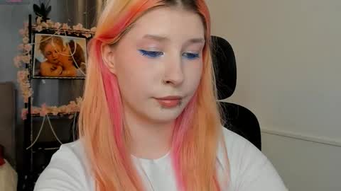 Snapshot of velourhint chatting on March 2026 02:39:02 PM meow online show from March 2026 02:39:02 PM