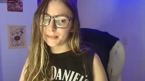 Sophi  online show from March 2026 04:14:02 AM