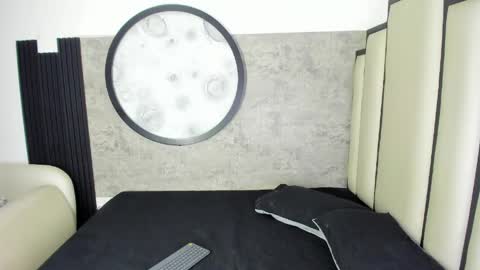 Snapshot of velvet_duo23 chatting on April 2026 11:41:02 AM Stefany Y Diego online show from April 2026 11:41:02 AM