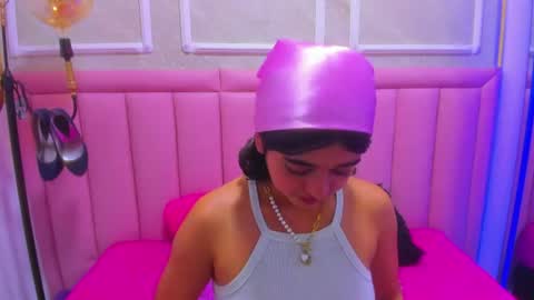 velvet_giirll online show from July 2026 03:00:02 AM