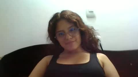 velvet_moon_v online show from May 2026 02:18:02 AM