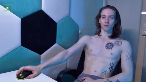 Snapshot of velvet_power chatting on September 2025 10:19:01 AM Ares online show from September 2025 10:19:01 AM