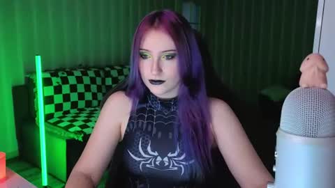 Snapshot of velvet_siren chatting on July 2026 09:36:02 AM Violet online show from July 2026 09:36:02 AM