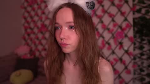 Snapshot of velvet_vice chatting on October 2025 06:13:02 PM Polly online show from October 2025 06:13:02 PM