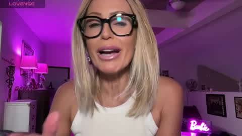 VelvetBarbie online show from January 2025 06:03:01 AM