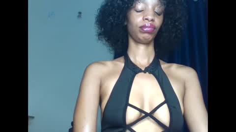 velvetbrownn online show from April 2026 02:40:02 AM