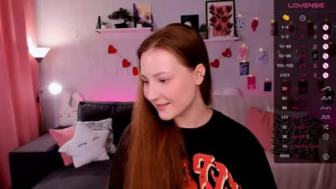 Snapshot of velvetcherry_ chatting on April 2026 09:01:01 AM Mia online show from April 2026 09:01:01 AM