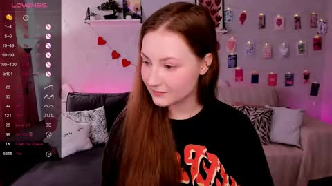 Snapshot of velvetcherry_ chatting on April 2026 07:55:02 AM Mia online show from April 2026 07:55:02 AM