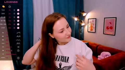 Snapshot of velvetcherry_ chatting on May 2026 08:53:02 AM Mia online show from May 2026 08:53:02 AM