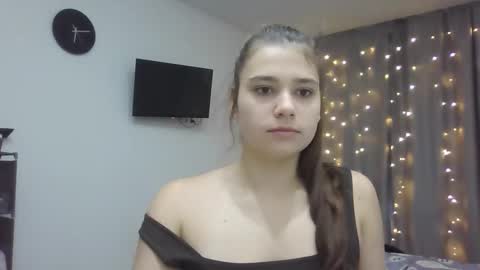 velveted_ivy online show from October 2025 01:23:02 PM