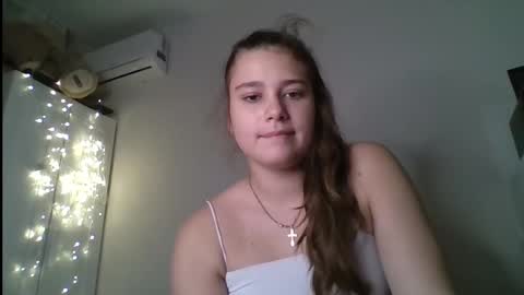 velveted_ivy online show from December 2025 02:01:02 PM