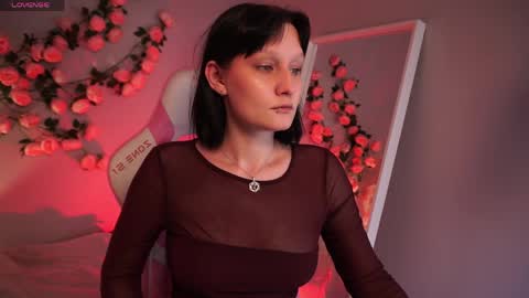 Snapshot of velvetlily_ chatting on May 2026 09:43:01 PM Lily online show from May 2026 09:43:01 PM