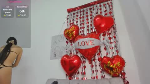 Velvetluna online show from February 2026 11:33:01 AM