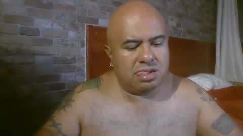 Snapshot of velvetlux9 chatting on May 2026 02:20:02 AM velvetlux9 online show from May 2026 02:20:02 AM