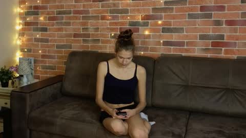 Snapshot of velvetrisque chatting on January 2026 06:40:02 AM Kelly online show from January 2026 06:40:02 AM