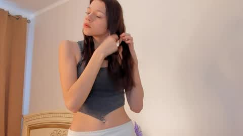 Snapshot of velvetrisque chatting on April 2026 06:33:01 AM Kelly online show from April 2026 06:33:01 AM