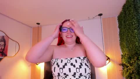 Snapshot of velvetscarlett chatting on April 2026 01:41:01 PM velvetscarlett online show from April 2026 01:41:01 PM