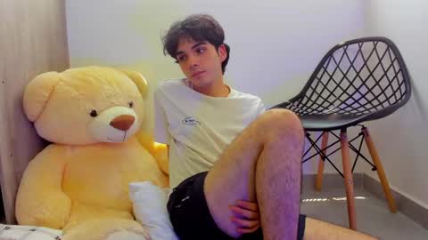 Snapshot of velvetsteven chatting on April 2026 05:08:02 PM Steven online show from April 2026 05:08:02 PM