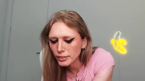 VelvetTGirl online show from February 2026 02:37:01 AM