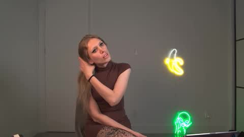 VelvetTGirl online show from March 2026 03:49:01 PM