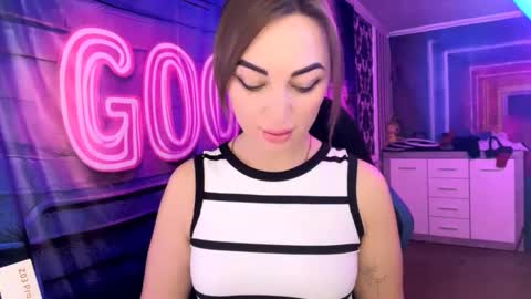 MERYEM online show from February 2026 01:42:01 PM