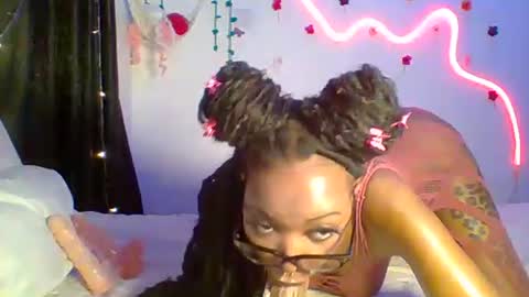 COCO XOXO online show from October 2025 03:24:02 AM