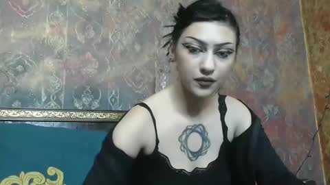 Naly online show from October 2025 02:43:02 PM