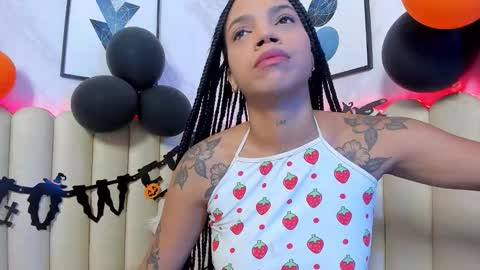 Snapshot of venus__miller chatting on October 2025 12:29:01 PM venus__miller online show from October 2025 12:29:01 PM