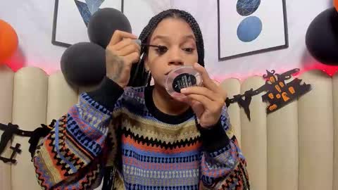 Snapshot of venus__miller chatting on October 2025 12:17:02 PM venus__miller online show from October 2025 12:17:02 PM