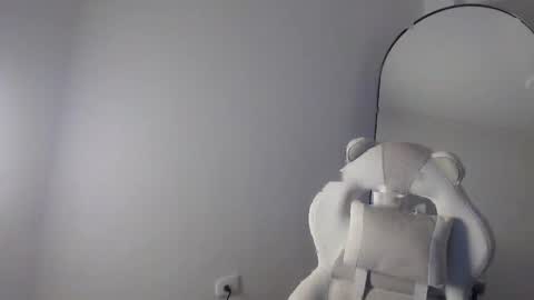 Snapshot of venus_art11 chatting on April 2026 05:51:02 AM venus_art11 online show from April 2026 05:51:02 AM