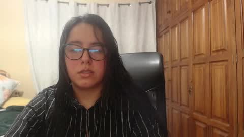 Snapshot of venus_cat_ chatting on April 2026 02:42:01 AM Venus online show from April 2026 02:42:01 AM