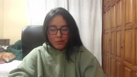 Snapshot of venus_cat_ chatting on April 2026 11:19:02 PM Venus online show from April 2026 11:19:02 PM