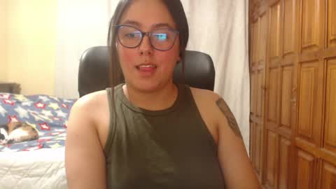 Snapshot of venus_cat_ chatting on May 2026 02:08:02 AM Venus online show from May 2026 02:08:02 AM